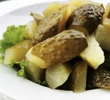 German-style Pickled Cucumbers