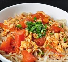 Tomato and Egg Noodles