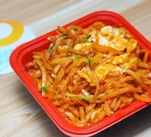 Stir-Fried Noodles with Shredded Pork