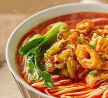 Sour Cabbage Pork Intestine Noodles