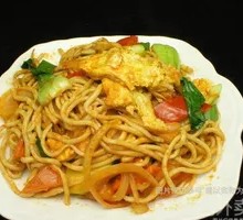 Tomato and Egg Fried Noodles