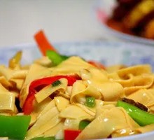 Spicy Pepper and Dried Tofu Stir-fry
