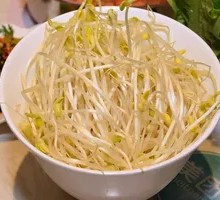 Stir-fried Pork with Bean Sprouts
