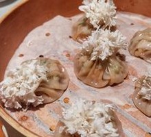 Flower-shaped Dumplings