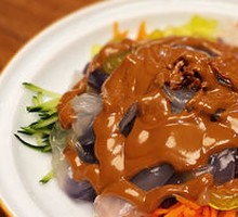 Yixuan Big Noodle Salad