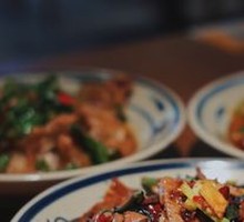 Blood皮菜 stir-fried with猪 liver