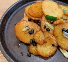 Pan-Seared Potato Slices by Chef He