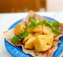 Fried Puning Tofu with Mint Leaves