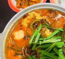 Hot Pot Pork Belly Noodles