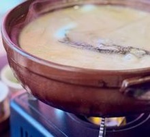 Freshly Boiled Crucian Carp Soup