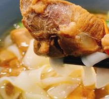 Energy-Boosting Cordyceps Pork Rib Noodle Soup with Rice Paper