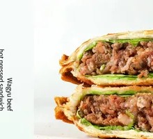 Juicy Onion Beef Cheese Pocket Sandwich