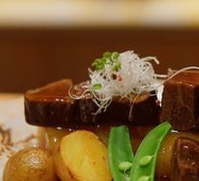 Red Wine Beef Tongue