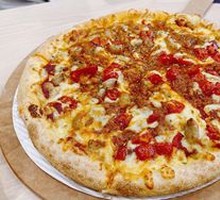 Classic Italian Meat Sauce Pizza