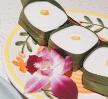 Coconut Milk Sago Cake