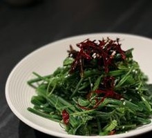 Chicken Mushroom with Tea Oil and Loofah Tips