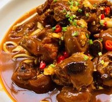 Xiang-Style Pig Trotters