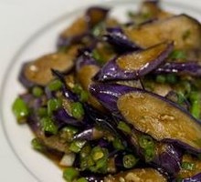 Stir-Fried Eggplant with Green Pepper