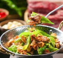 Spicy Pork with Chili
