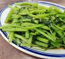 Stir-Fried Water Spinach with Soy Bean Paste