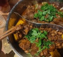 Old Soup Beauty Pig Trotter Hot Pot