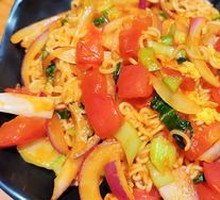 Stir-Fried Instant Noodles