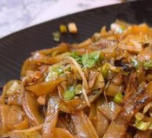 Stir-Fried Rice Noodles