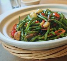 Stir-fried shredded lentils with pork