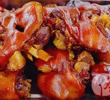 Tong Ye's Unique Pork Twists