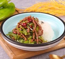Bell Pepper and Pork Noodles