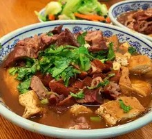 Braised Pork and Steamed Bun