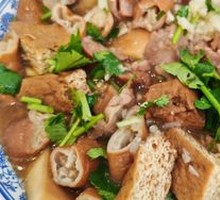 Braised Pork and Steamed Bun