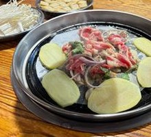 Qiqi Family Mixed Meat