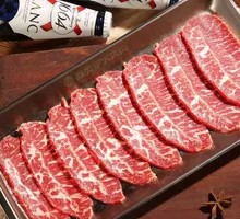 Sauce-glazed beef brisket