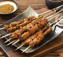 Fresh Grilled Lamb Skewers
