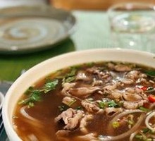 Train Head Beef Rice Noodles