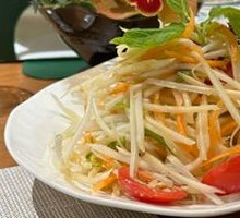 Green Papaya Salad