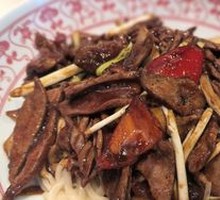 Stir-Fried Pig Kidney and Liver Noodles with High Heat