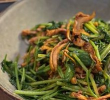 Yuanwei Vinegar Pork Belly Noodles