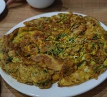 Fragrant Toon and Egg Pancake