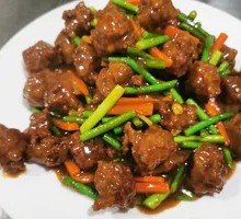 Crispy Fried Meatballs in Brown Sauce