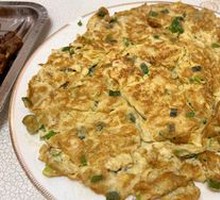 Scallion omelette with soil eggs