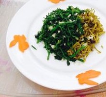 Mixed Wild Greens Salad