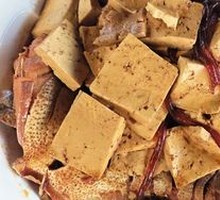 Tofu Stewed with Bighead Carp