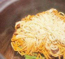 Braised Spare Ribs with Fresh String Beans and Noodles