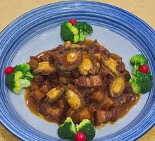 Braised Pork Belly with Abalone