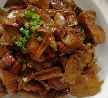 Huangshan Bamboo Shoot Dry-Braised Pork