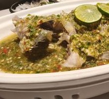 酸辣青柠蒸鲈鱼