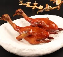 Glass-Crusted Young Pigeon