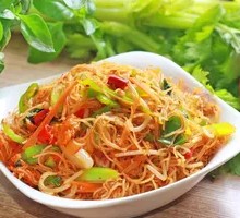 Stir-Fried Rice Noodles with Greens